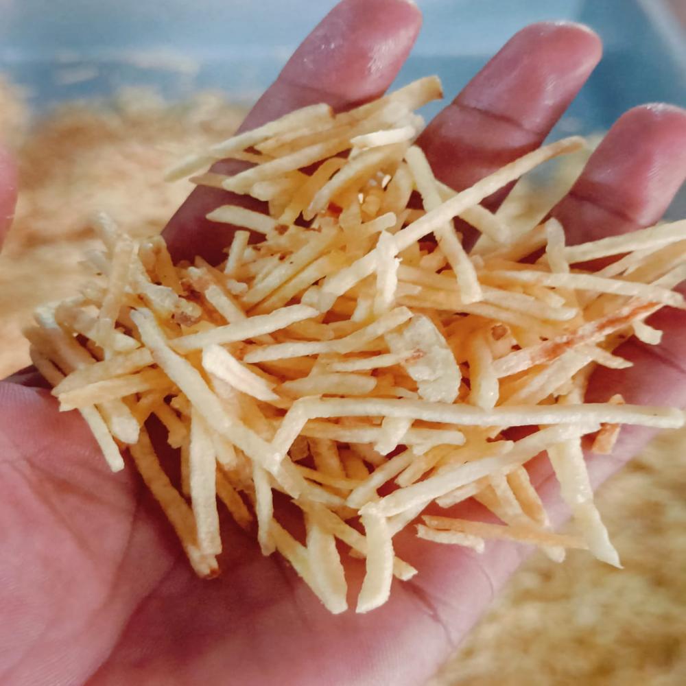 Aloo Lacha Nameen (Potato Sticks)