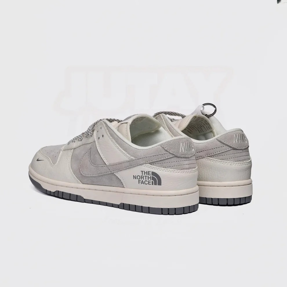 SB Dunk Low The North Face