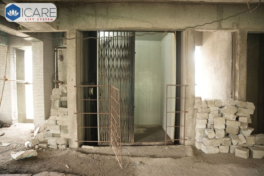 Construction Man Material Lift