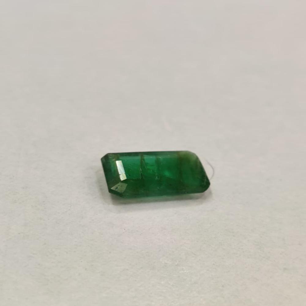 Natural Emerald 4.15 Carats (Panna)