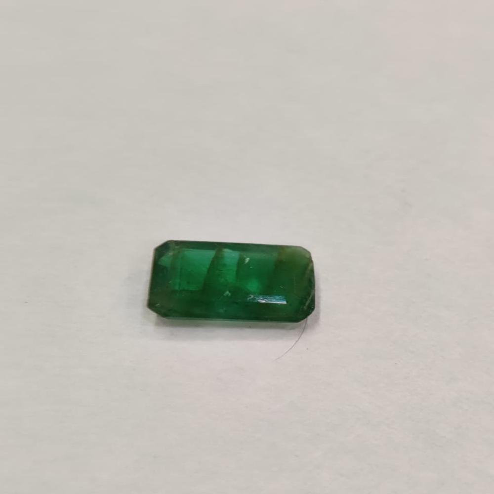 Natural Emerald 4.15 Carats (Panna)
