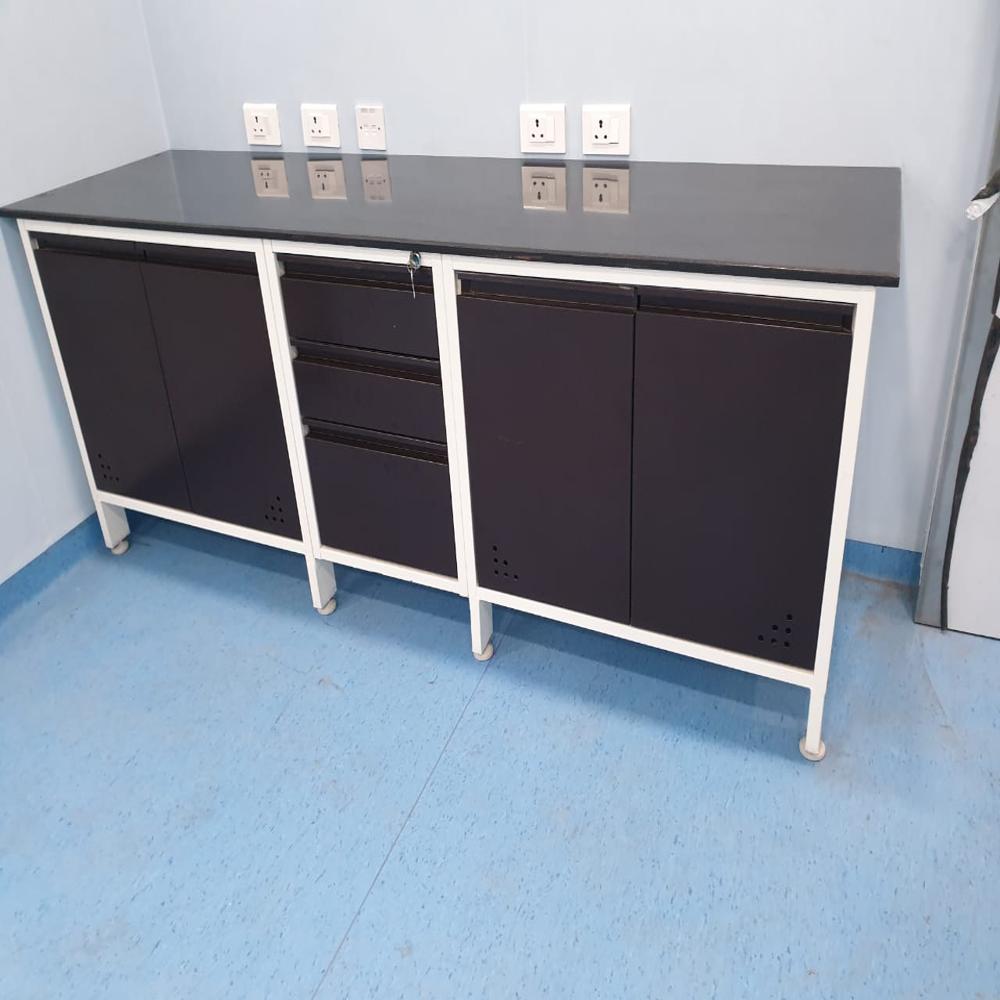 Modular Laboratory Furniture - Color: Multiple Colour