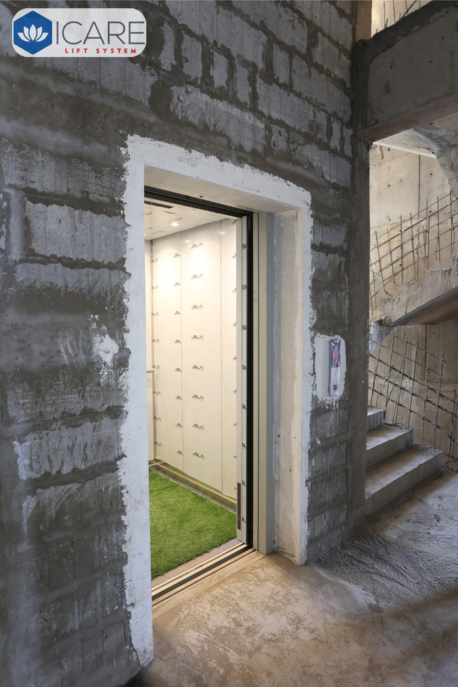 Industrial Goods Lift