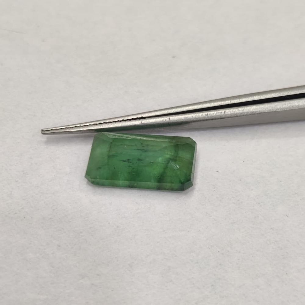 Natural Emerald 7 Carats (Panna)