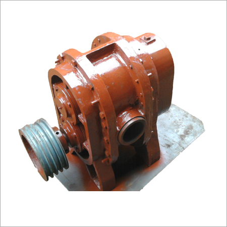 ट्विन लोब ब्लोअर