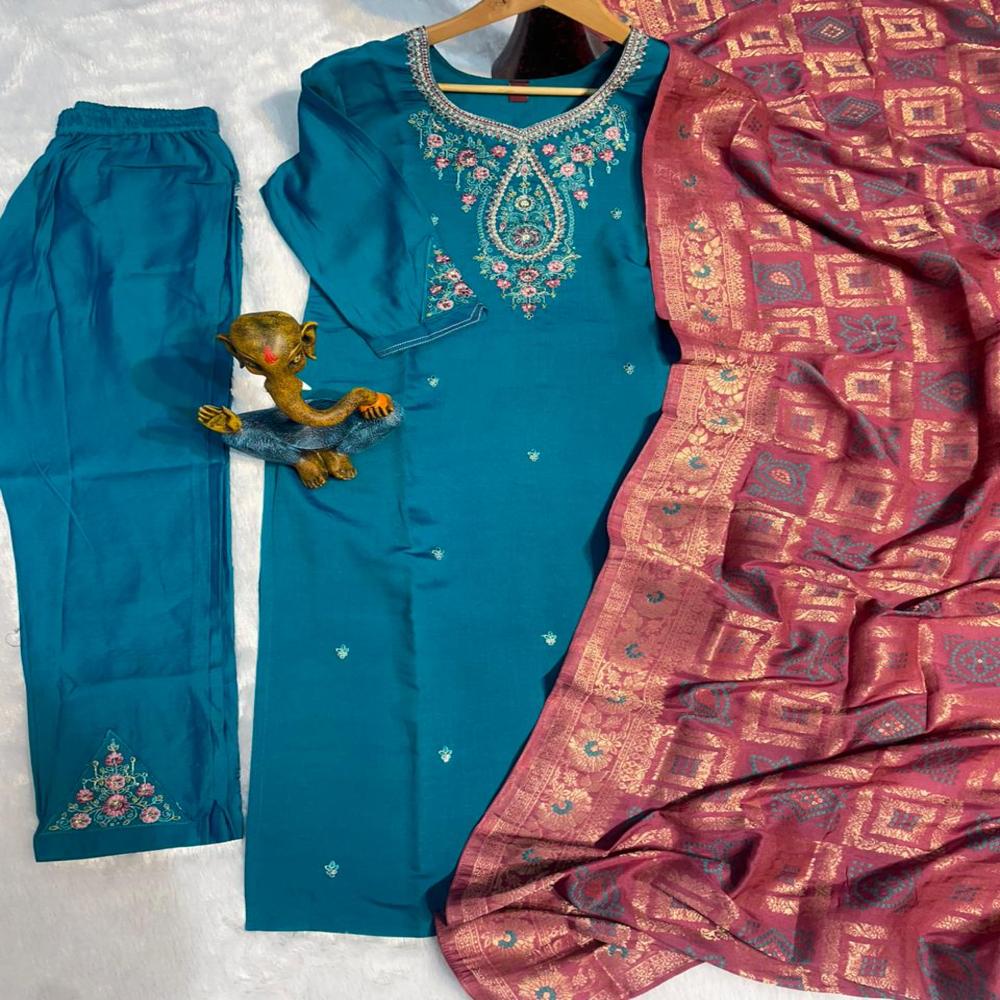 Classic Ethnic Kurti For Girls