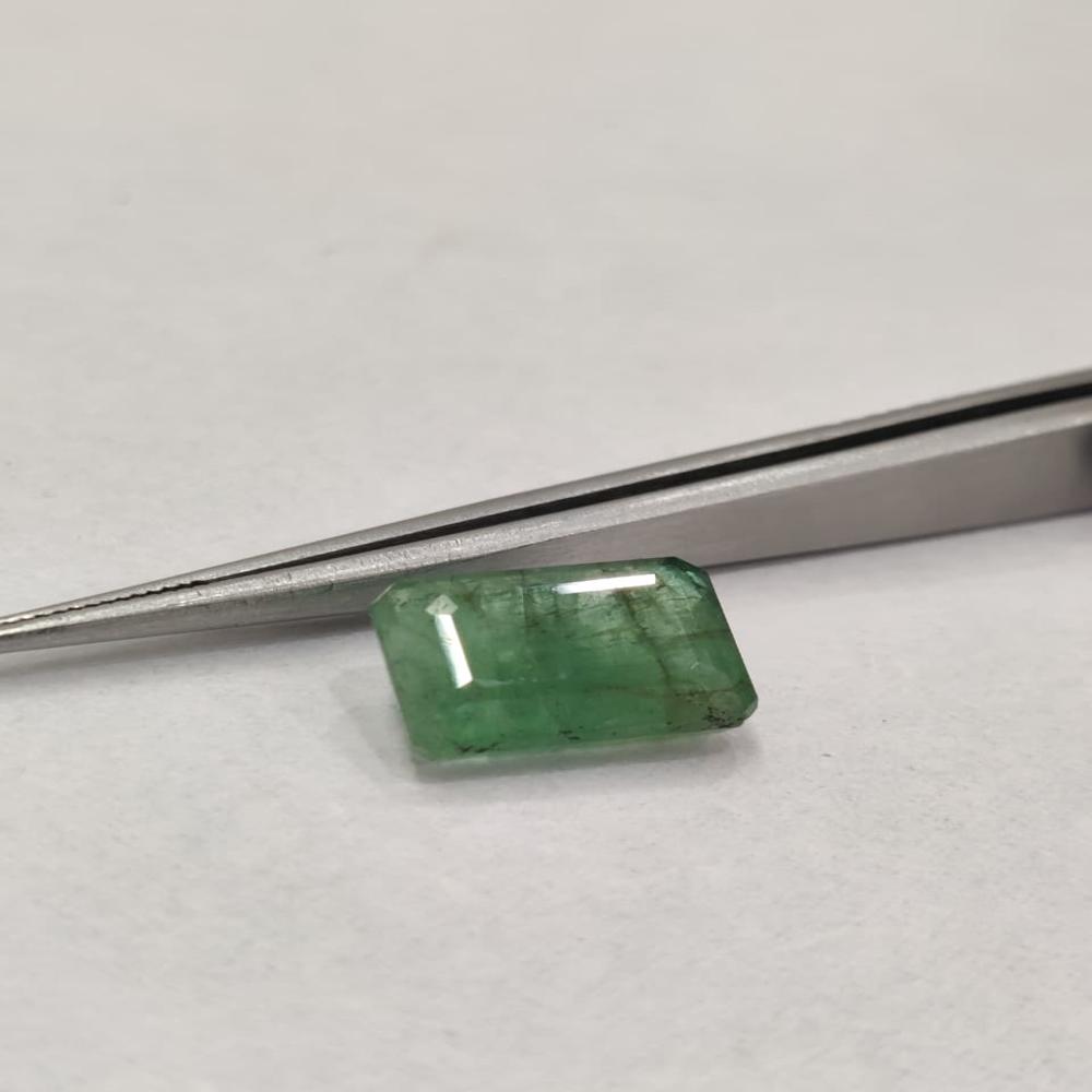 Natural Emerald 7 Carats (Panna)