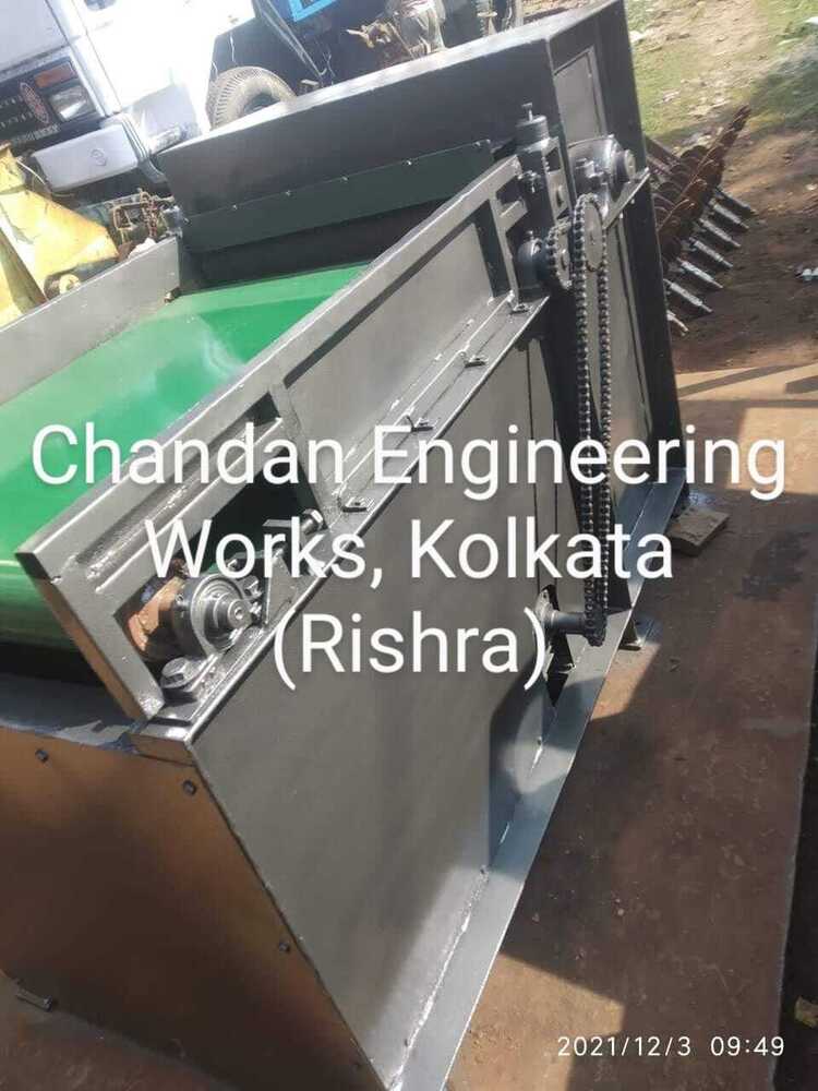 कचरे के कपड़े को काटने की मशीन