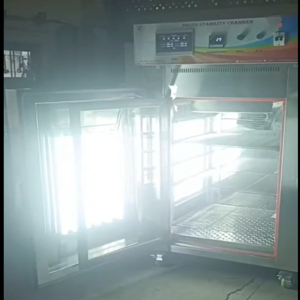 PHOTO STABILITY CHAMBER