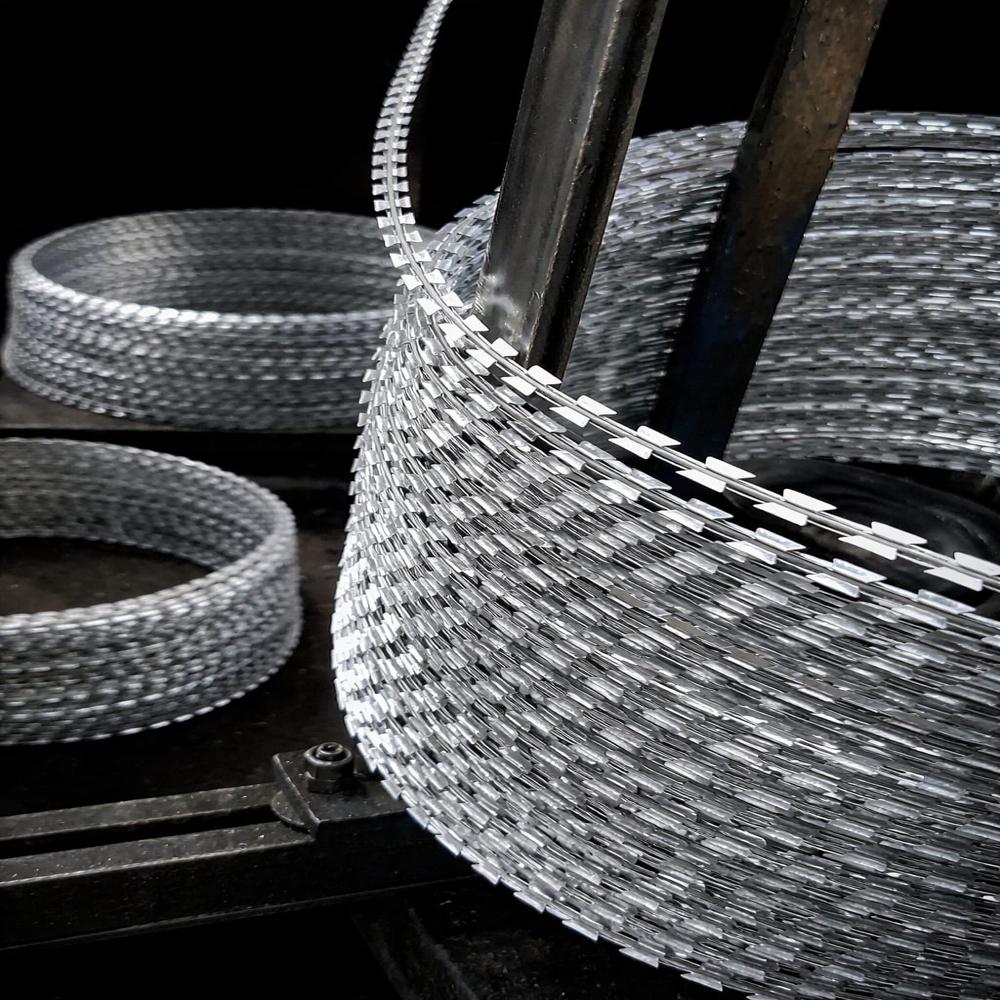Fencing Wire - Color: Silver