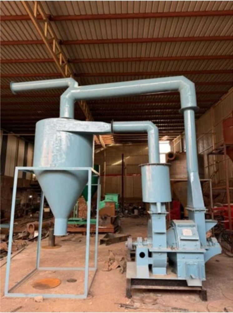 Pulverizer Machine - Material: Mild Steel