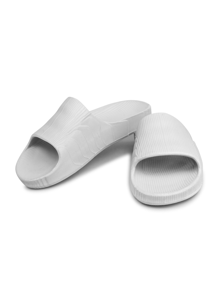 Mens White Captain Slipper