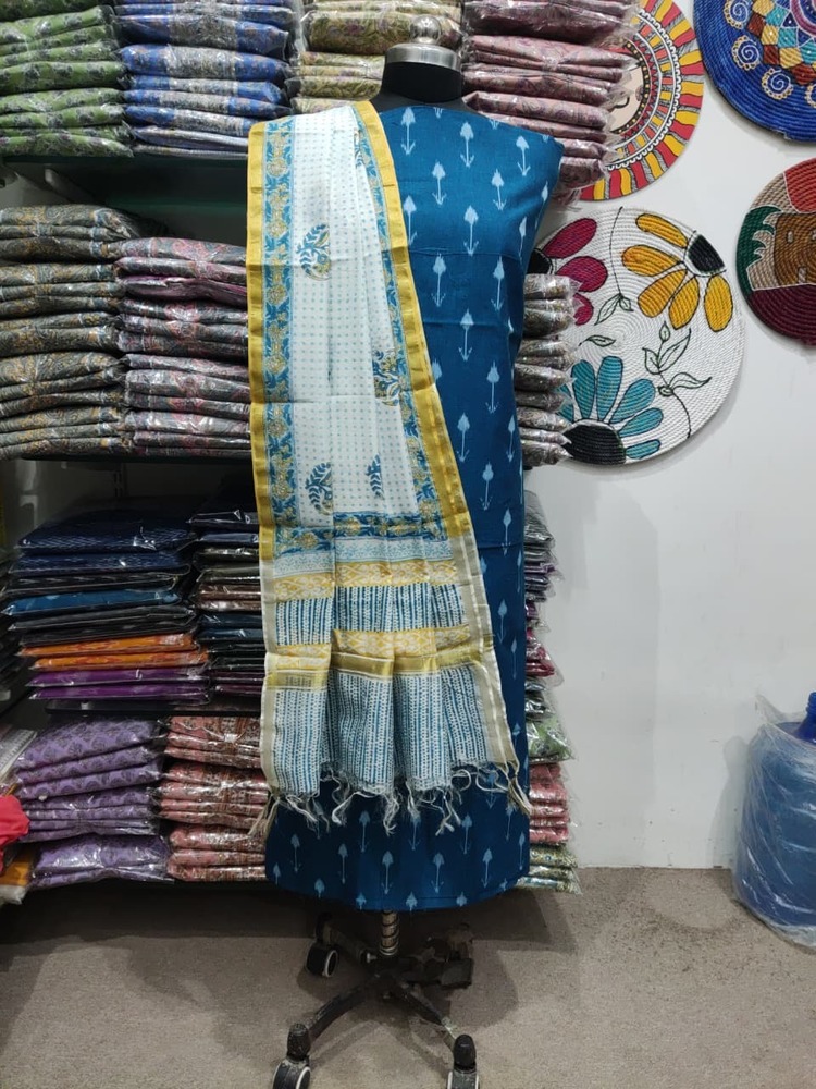 Ladies Mercerised Yarn Dyed Ikat Kurta With Chanderi Dupatta