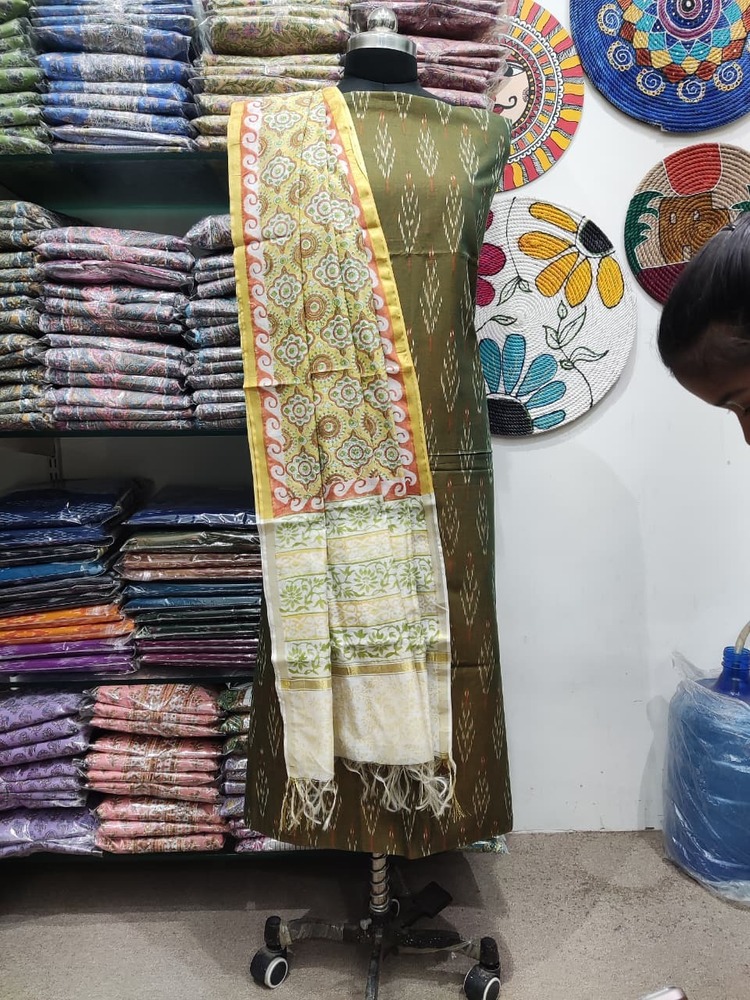 Ladies Mercerised Yarn Dyed Ikat Kurta With Chanderi Dupatta