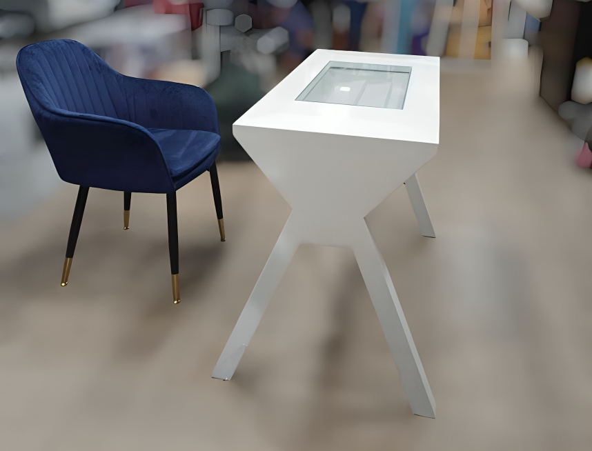 Nail Table Wood White - Design: Plain