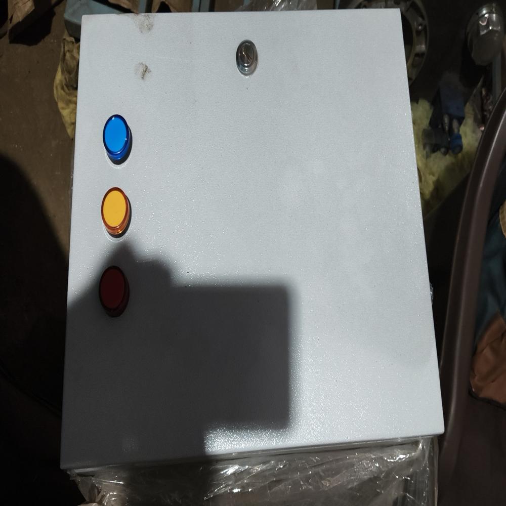 लिफ्ट पैनल