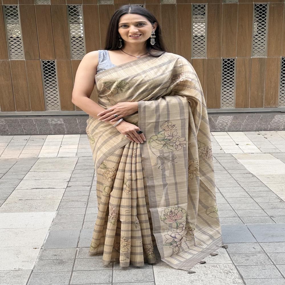 Floral Printed Grey Saree