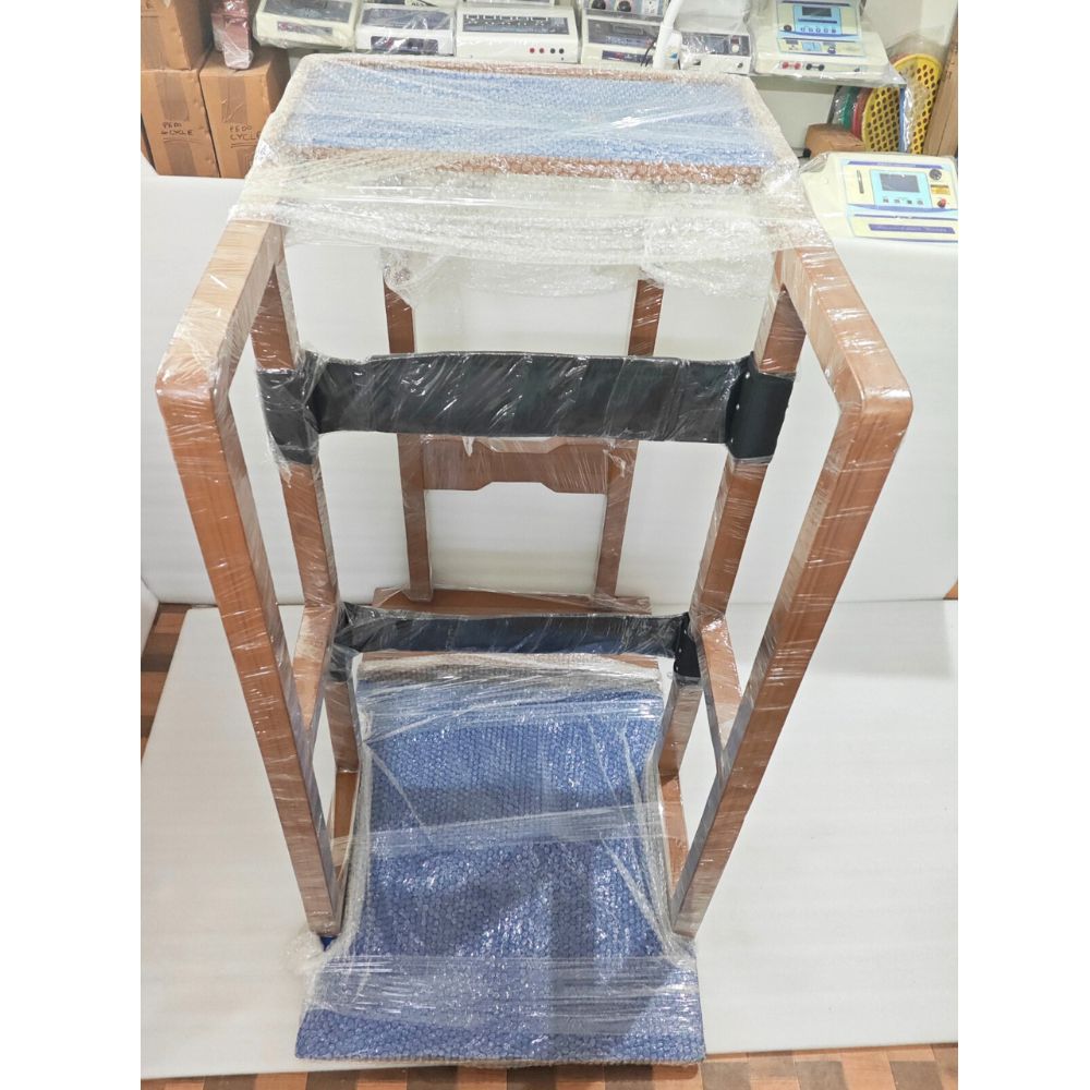 TNT Wooden standing frame 