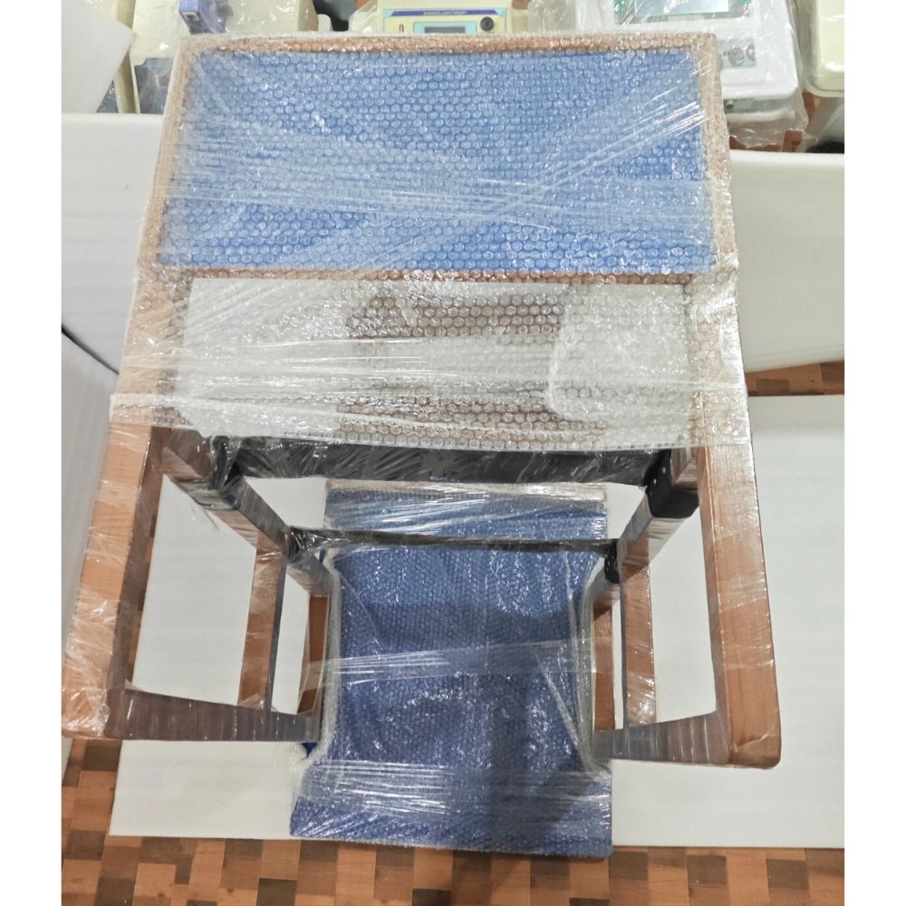 TNT Wooden standing frame 