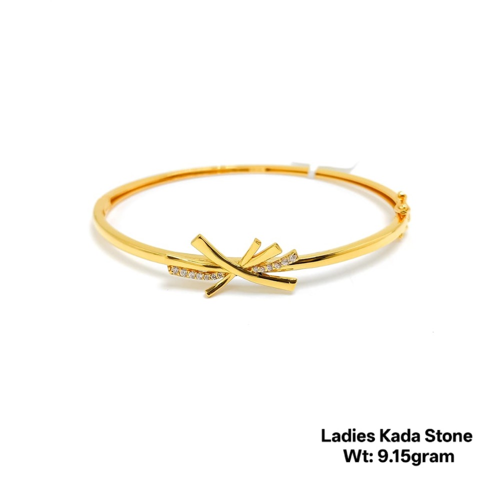 22KT New Design Gold Ladies Kada Stone
