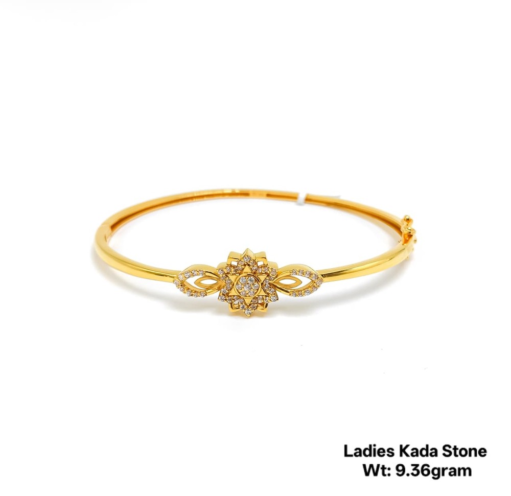 22KT New Design Gold Ladies Kada Stone