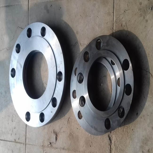 Hydro Testing Flanges for Valves