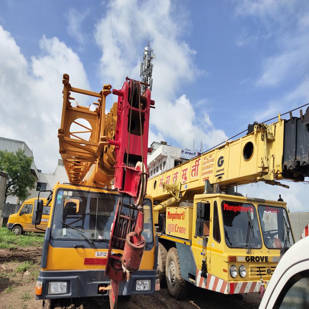 220 Ton Mobile crane Rental Services For Construction