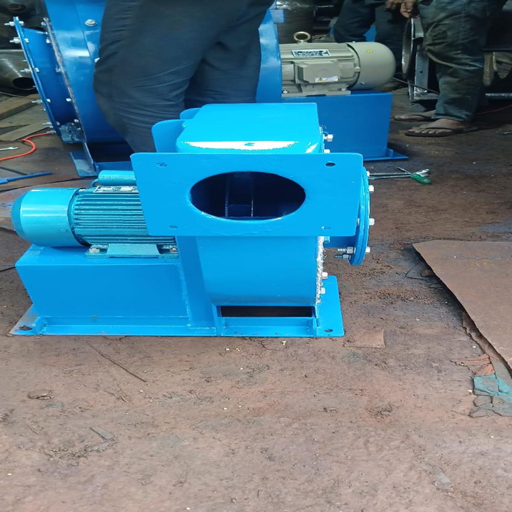 3 Phase Combustion Blower - Color: Silver