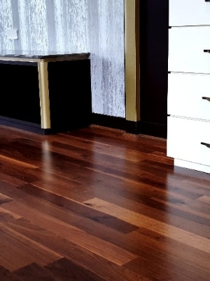 Laminated wooden flooring