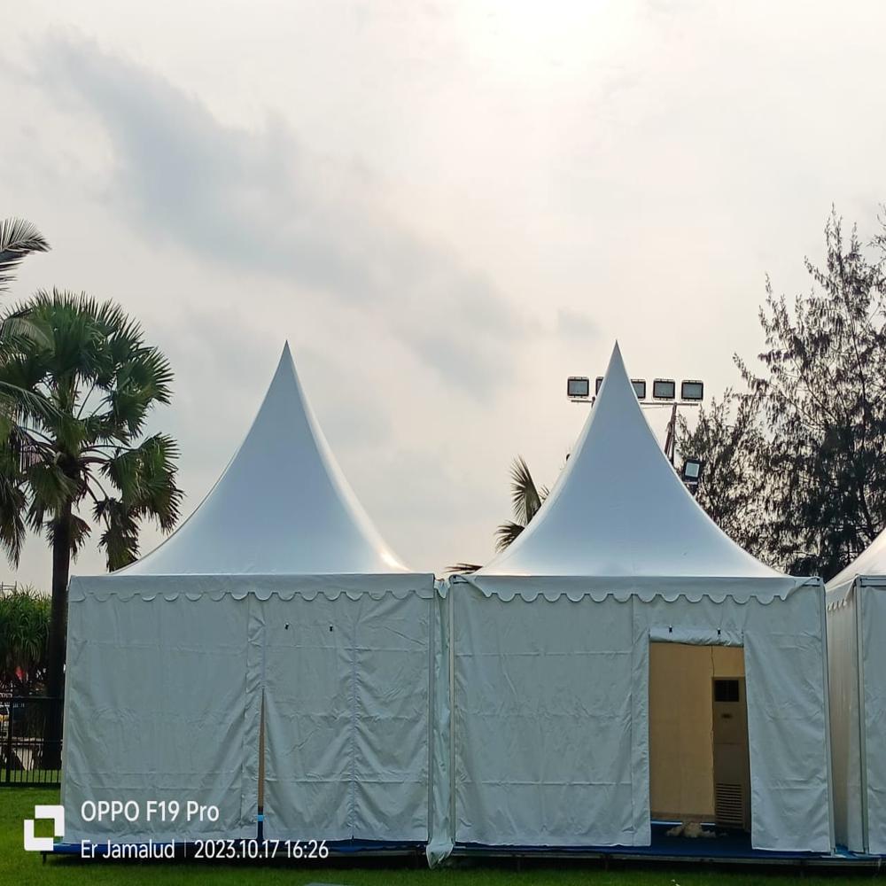German Pagoda Tent Rental Service - Power Source: Electrical