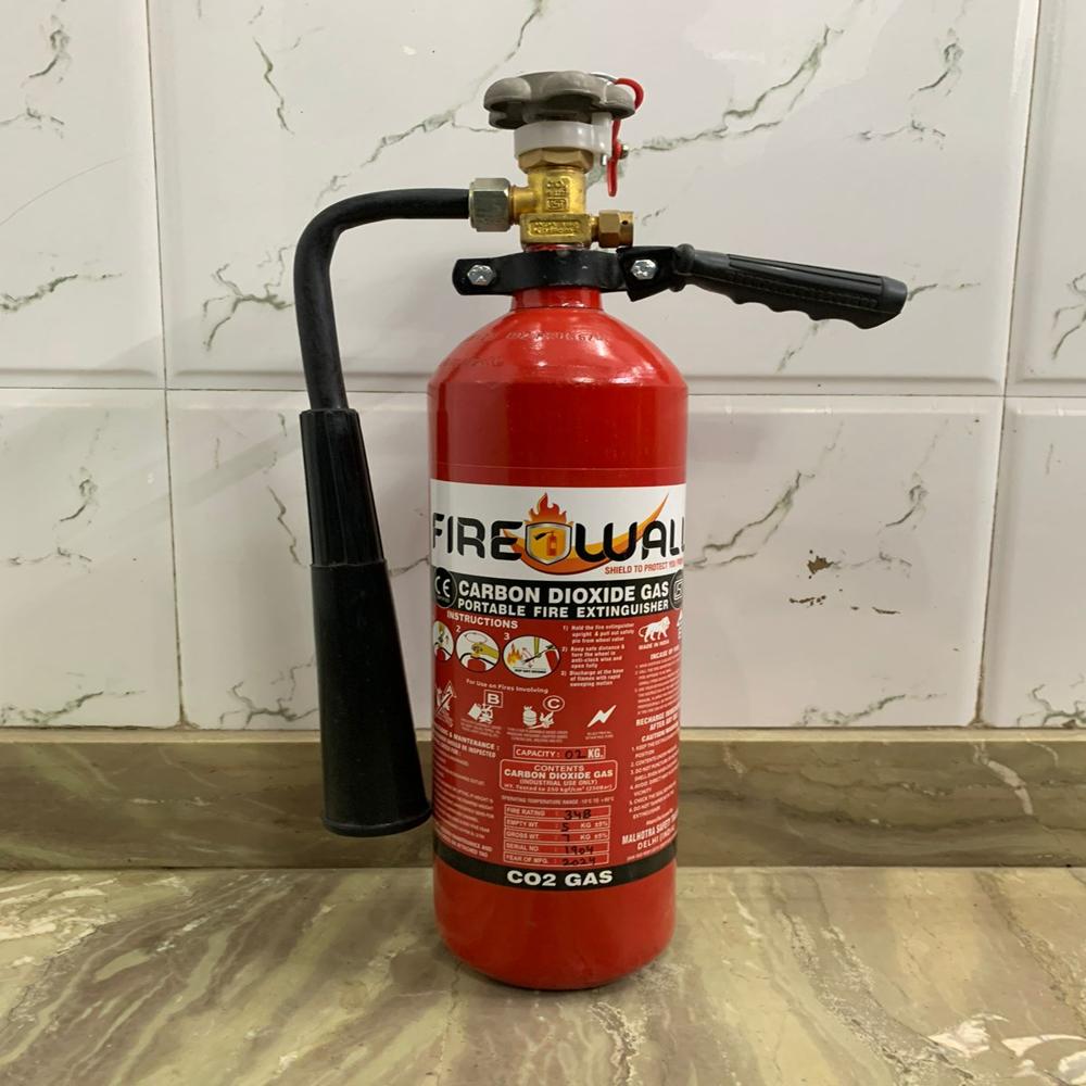 CO2 FIRE EXTINGUISHER 2KG