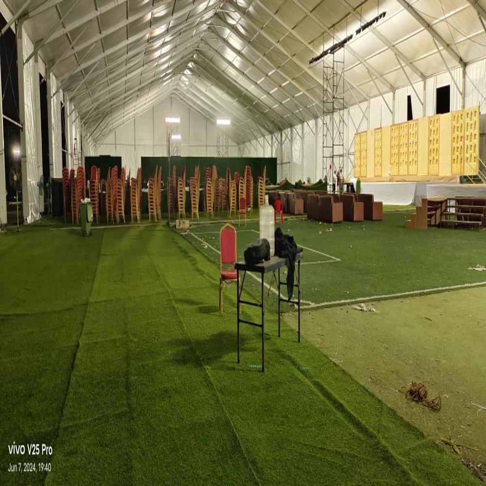 German Hanger With Platform And Carpet Tent Rental Service