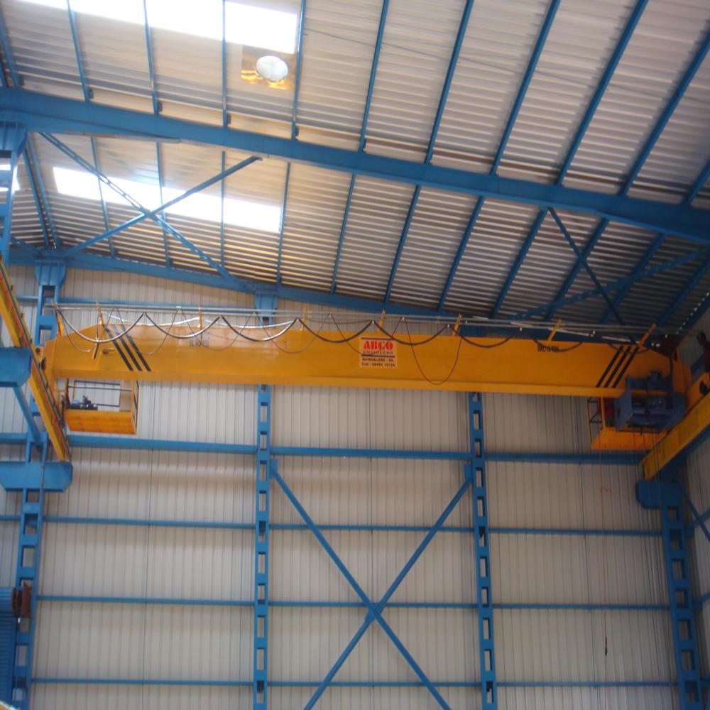 Single Beam EOT Crane Span 20-30 M Max Load Capacity 30-40 Ton