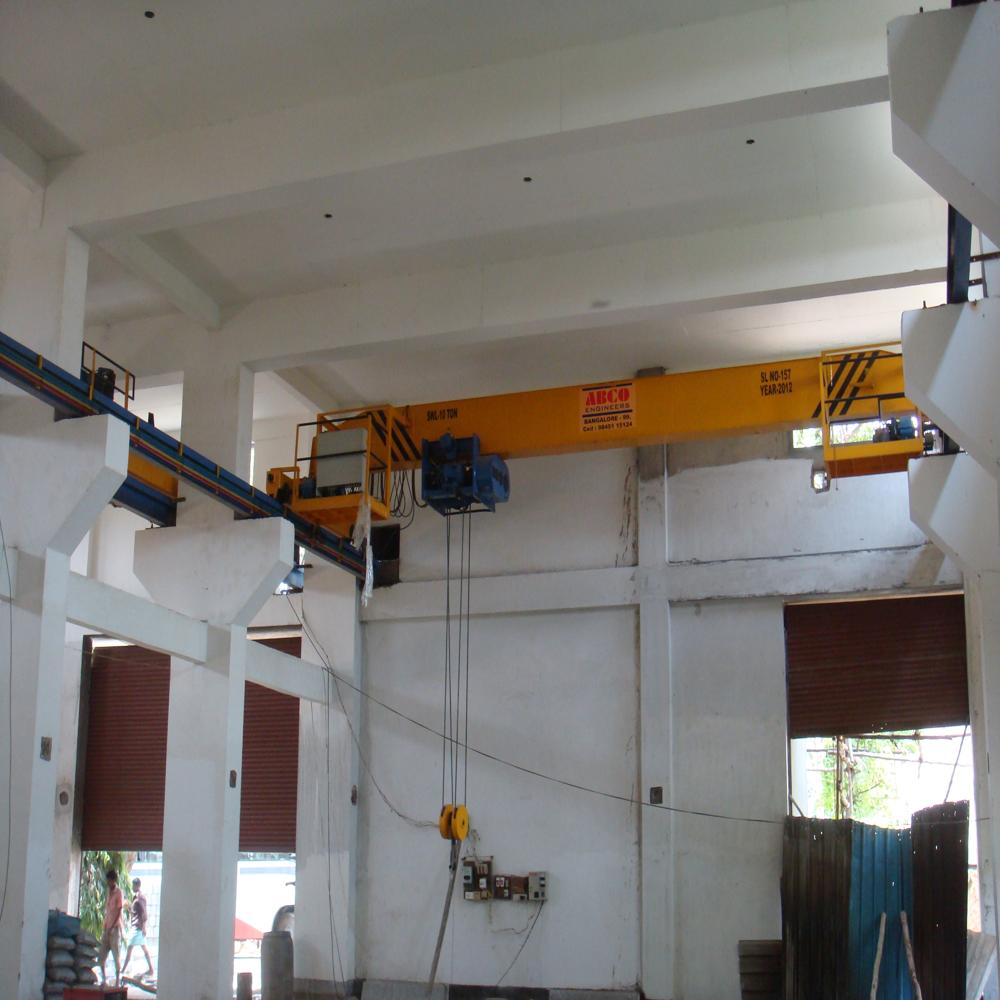 Single Beam EOT Crane Span 20-30 M Max Load Capacity 30-40 Ton