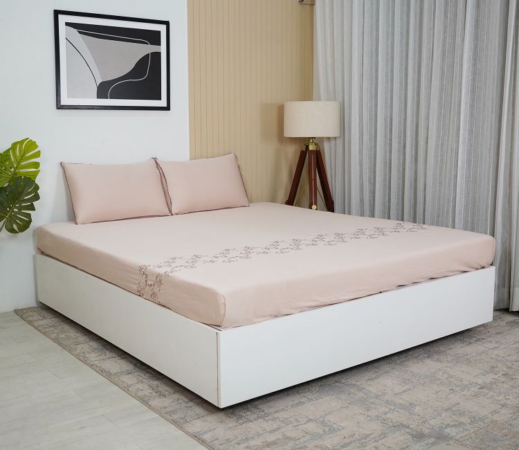 Bed Sheet - Feature: Good Quality