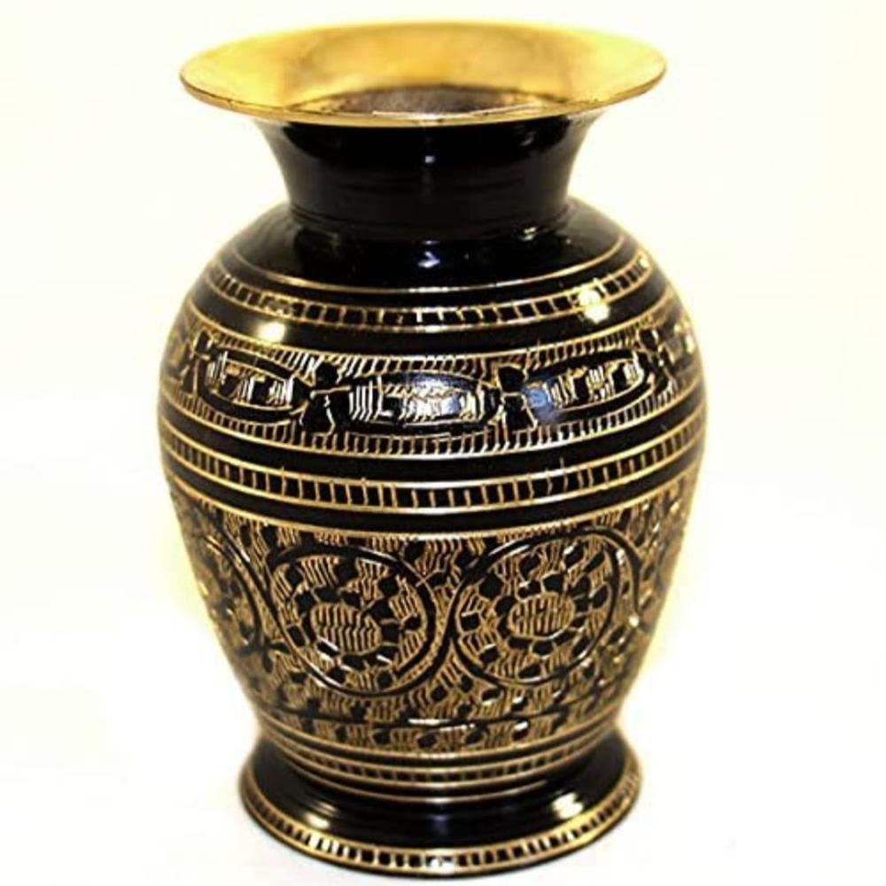 Brass Flower Pot - Color: Golden