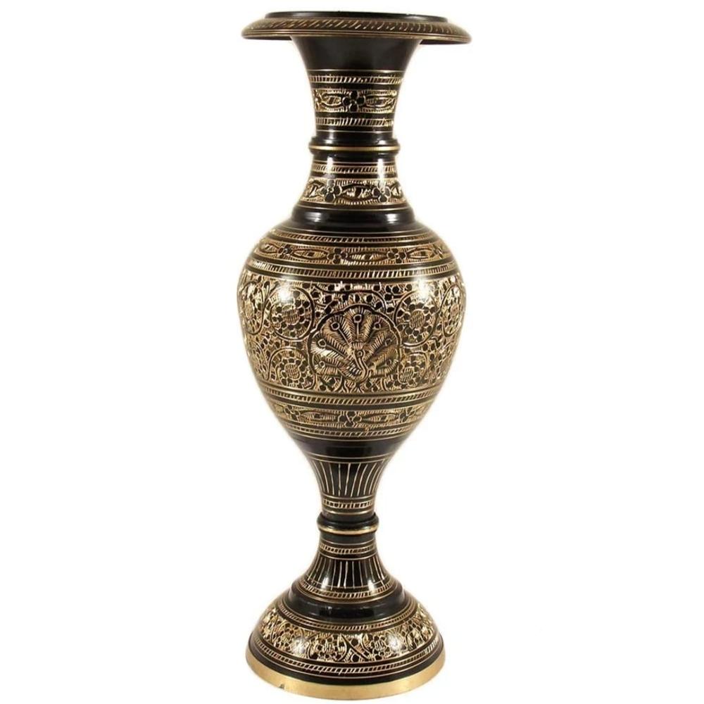 Brass Flower Pot - Color: Golden