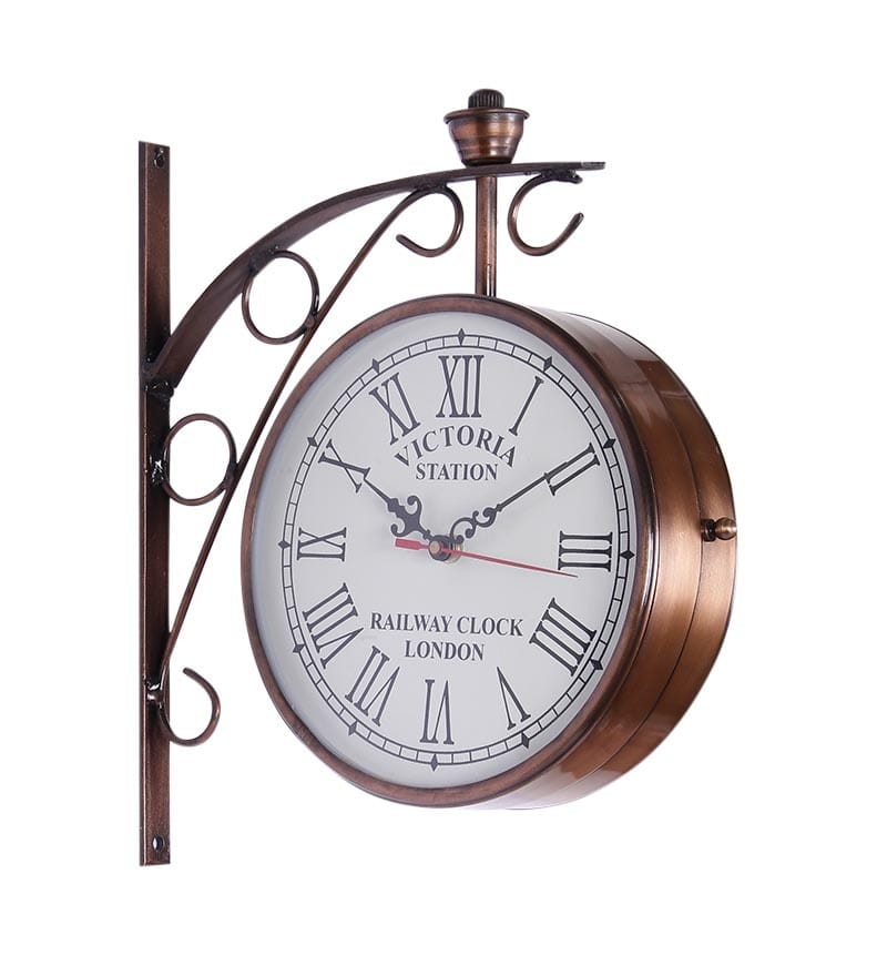 Antique Wall Clock - Color: Golden