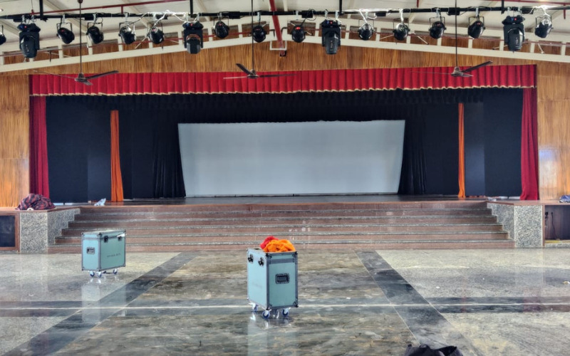 Auditorium Stage Projection Screen Services