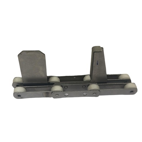 Conveyor Chain With Pusher Attachment