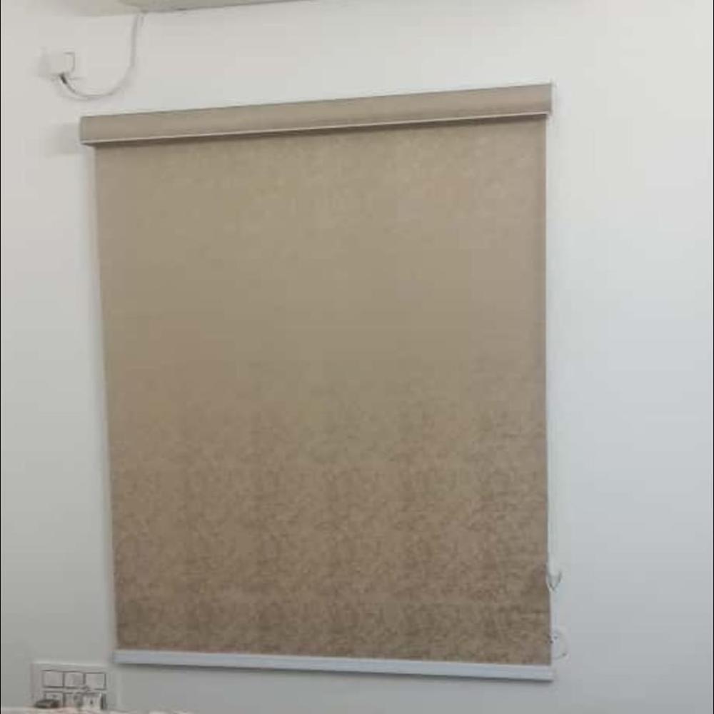 ROLLER BLIND