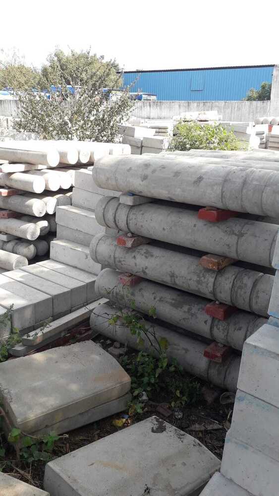 Precast RCC Bollard