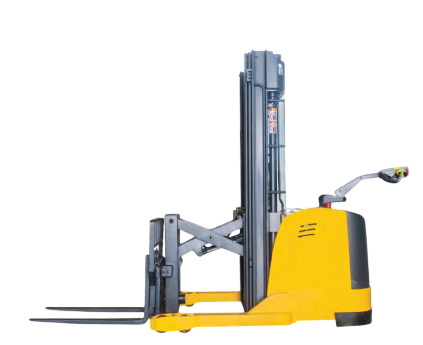 Electric Reach Stackers