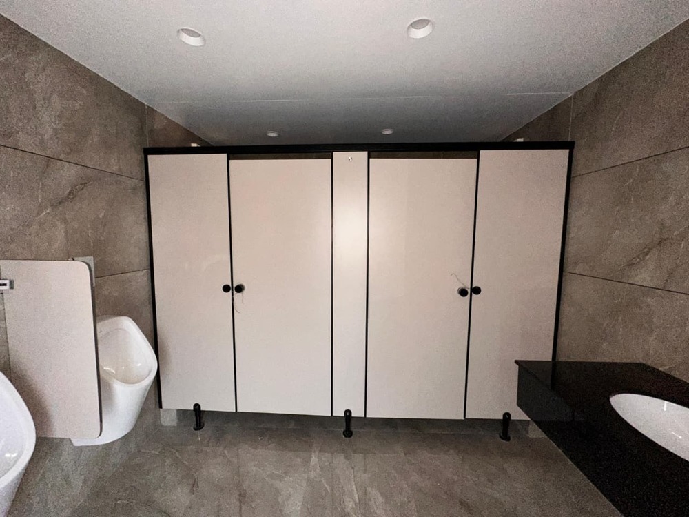 SS Series Boilo Sheet Toilet Cubicle