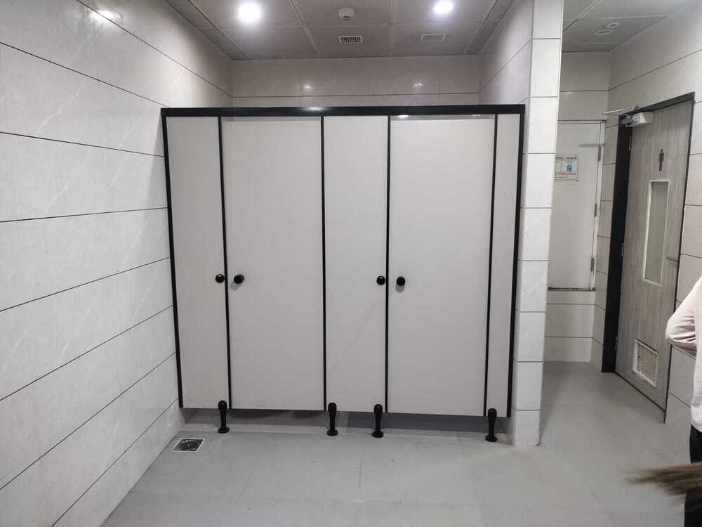 SS Series HPL Board Toilet Cubicle