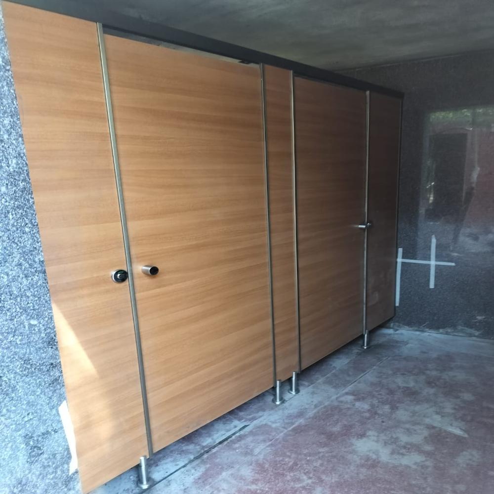 SS Series Boilo Sheet Toilet Partition