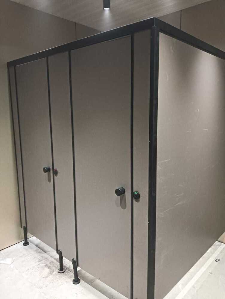 SS Series Boilo Sheet Toilet Partition