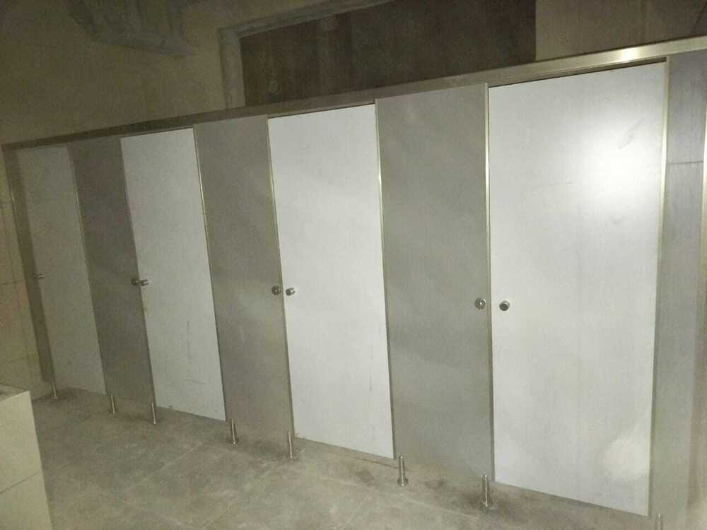 SS सीरीज एचपीएल बोर्ड शौचालय विभाजन