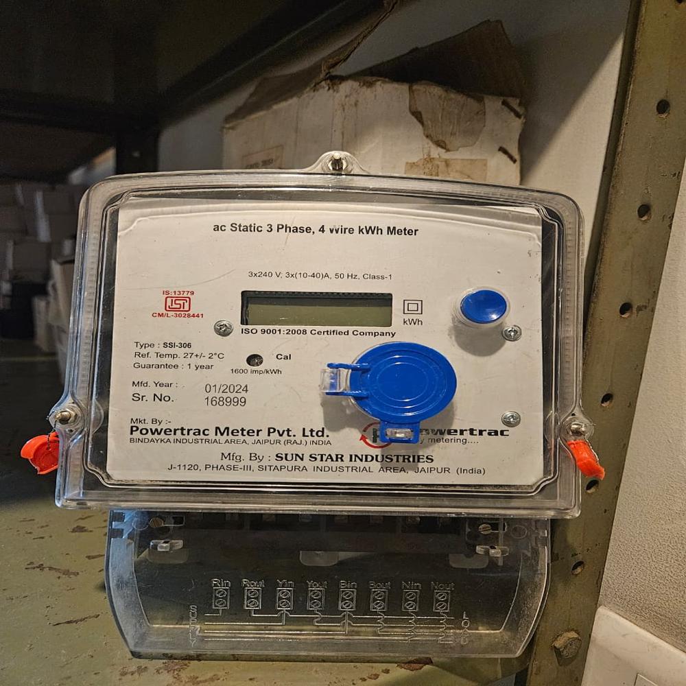 Dual Source Energy Meter
