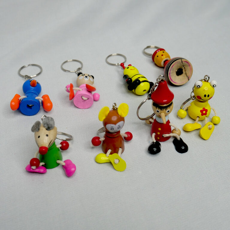 KEYCHAIN WOODEN